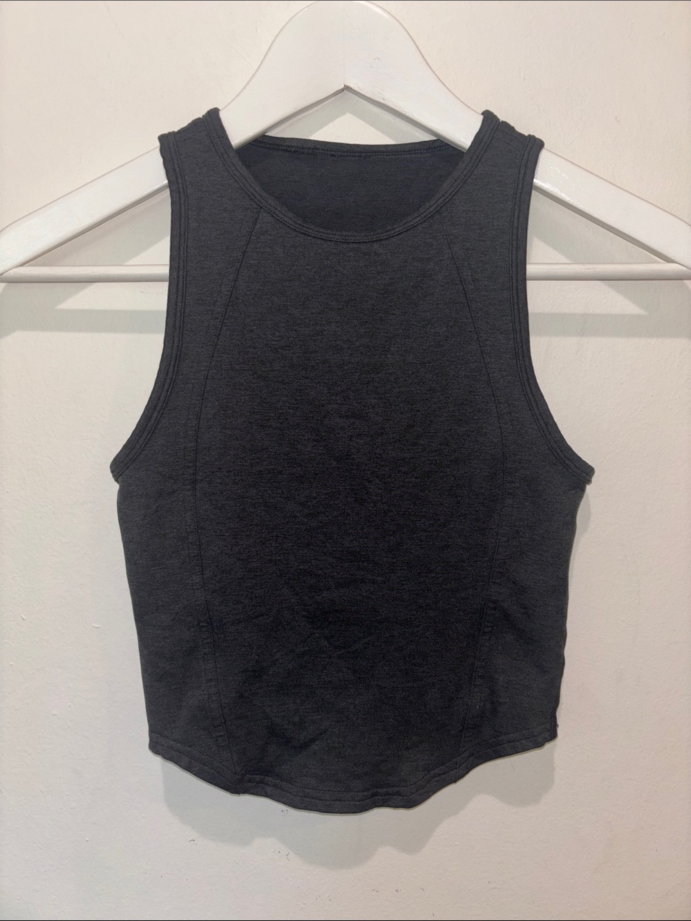 lululemon Softy Suedey Crewneck Cropped Tank Top size 2